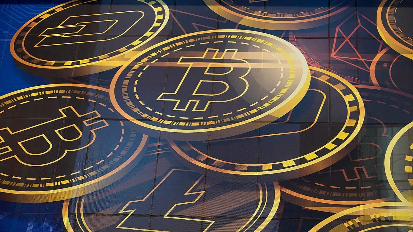 French lawmakers are pushing for a crypto asset exit tax, with a maximum fine of €10,000 for undeclared self-custody wallets.