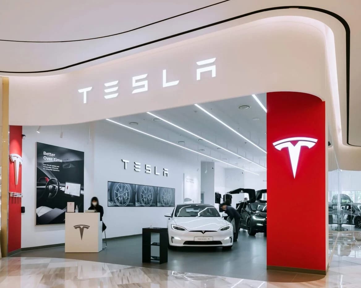 Tesla (TSLA) Stock Slides Despite $30B Credit Deal as Cathie Wood Buys More